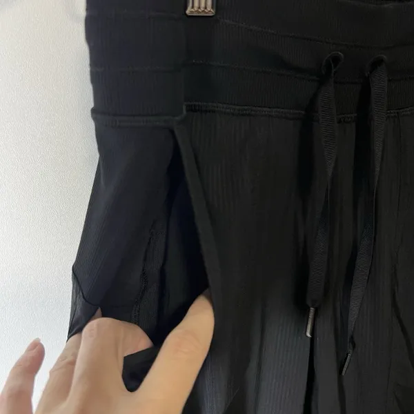 Lululemon Womens Size 6 Black‎ Dance Studio Mid Rise Jogger Pants Athletic - Image 5