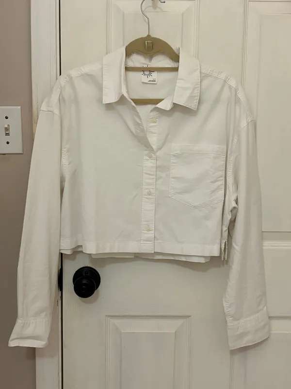 NWOT Offline by Aerie Cropped Button Down Long-Sleeve Shirt in White - Image 5