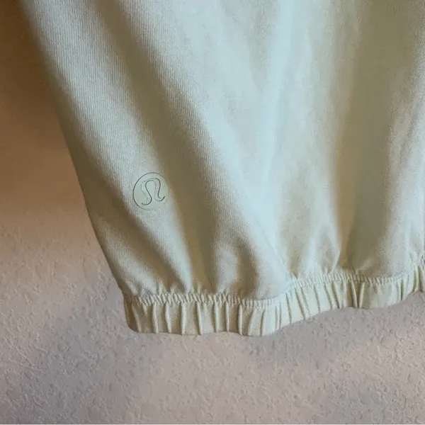 Lululemon Kohlrabi Green Wide Sleeve Gathered Hem T-Shirt Top Medium? - Image 4