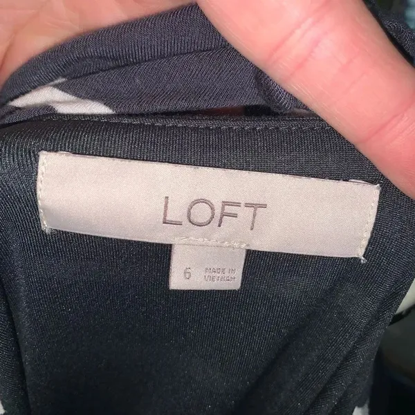 Loft black & white striped cutaway back 6 skater dress - Image 3