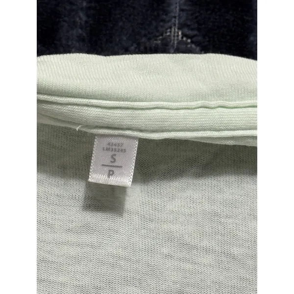 Lululemon Love Tee Short Sleeve V-Neck T-Shirt Green Stretch Size Small - Image 3