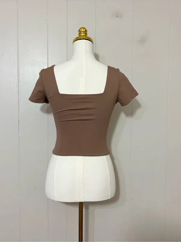 Babaton Contour Square Neck T Shirt Brown Size S Fitted Short Sleeve - Image 3
