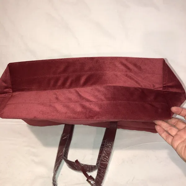 New Barnes And Noble Red Quilted Velvet Tote Bag Book Lovers Travel - Image 9