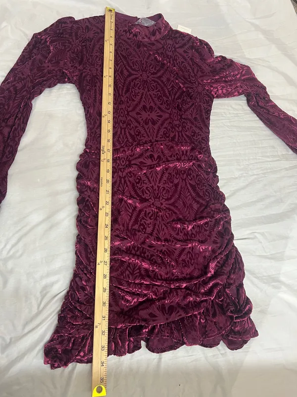 NWT VICI Salem Ruched Velvet Mini Dress Purple Burgundy size S - Image 9