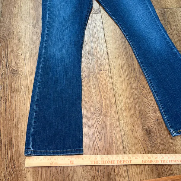 Y2K Levi's Bootcut Blue Jeans Womens Size 6 Medium Wash Denim Western Batwing - Image 8