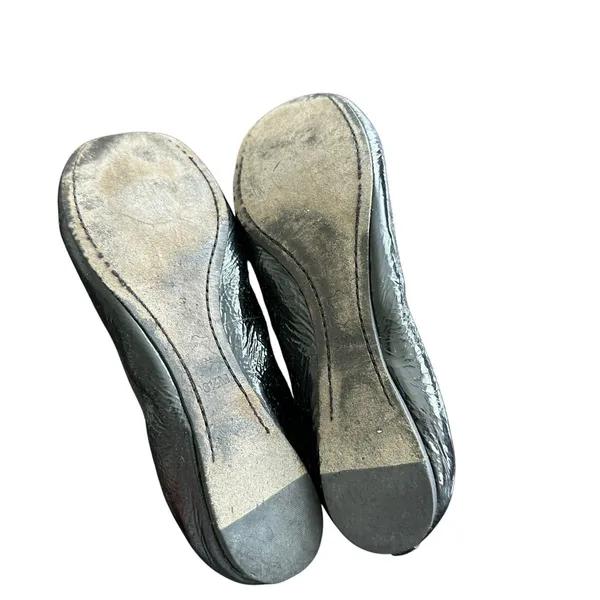 Tory Burch Caroline Ballet Flats Black Sz 6.5 Patent Leather Round Toe Logo - Image 5