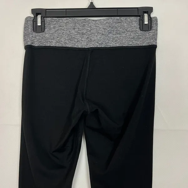 VS Pink Mid-Rise Capri Black Athleisure Leggings Size S - Image 6