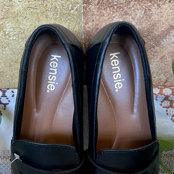 NEW Kensie Women’s Slip-On Gitty Dark Academia Penny Black Loafers, Size 7.5M - Image 8
