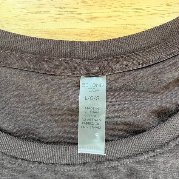 NWT Beyond Yoga Featherweight Daydreamer Pullover L Dark Brown - Image 8