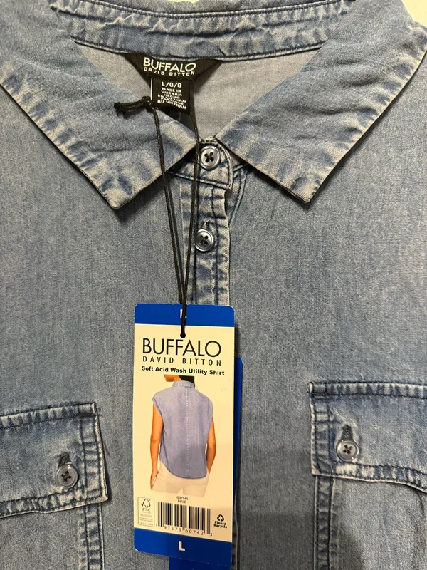 Buffalo David Bitton Women’s Short Sleeve Blue Blouse with Buttons and Front Pockets L - Image 3