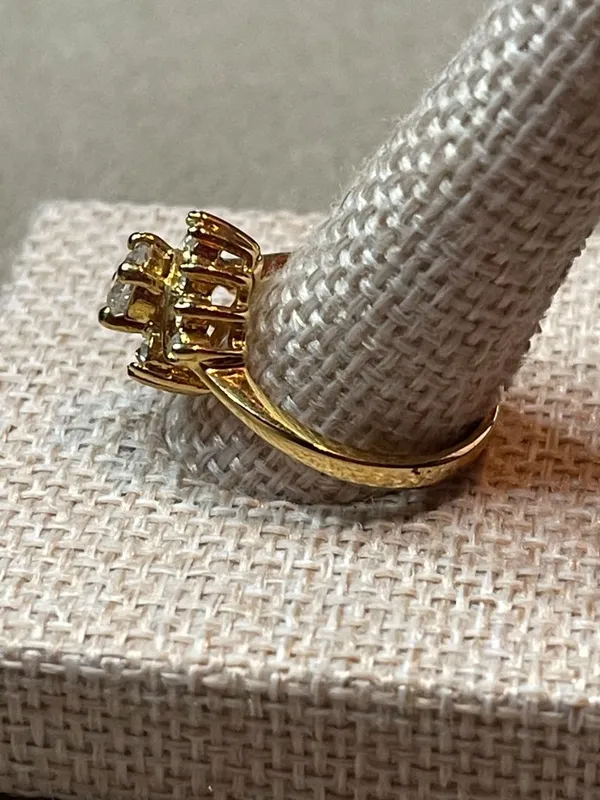Vintage 80s Gold Plated Thailand Cubic Zirconia Swirl Cluster Cocktail Ring Size - Image 3