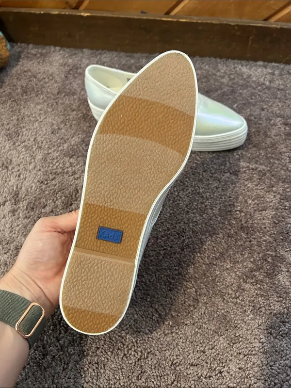 Keds point platform sneaker in rainbow iridescent NWOT - Image 5