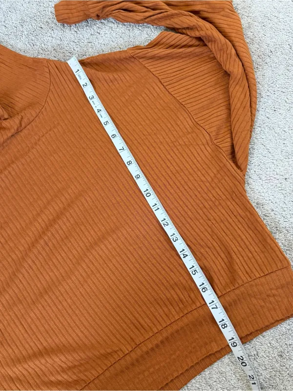 Beyond Yoga Women’s So Chic Cropped Hoodie Pullover Lightweight in Clove Brown M - Image 10