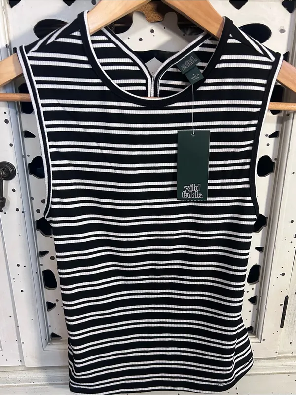 NWT Wild Fable Women’s Black White Striped Sleeveless Tank Top Size S - Image 2