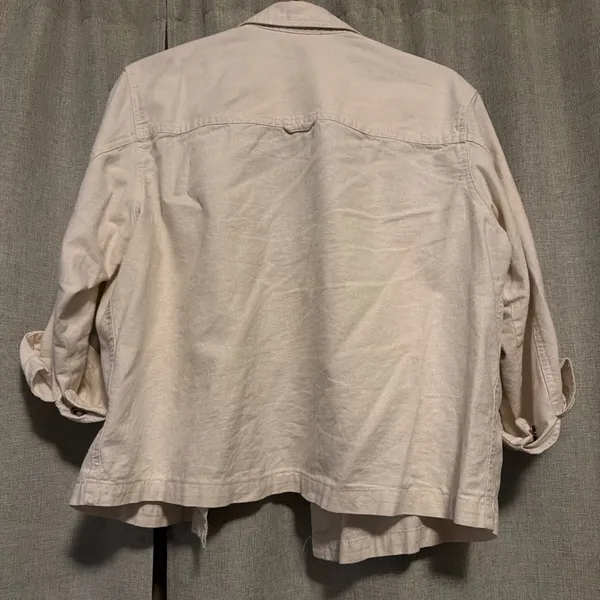 Peck & Peck Cream Button-Front Utility top size M - Image 3