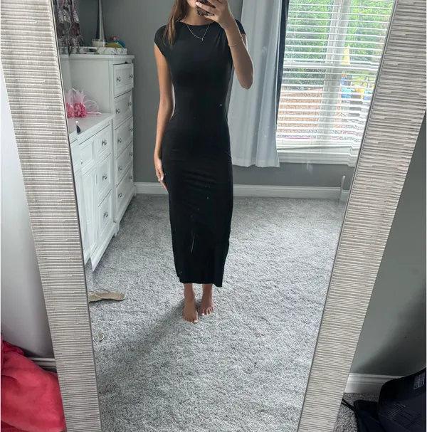 Boohoo Black Backless Dress - Image 4