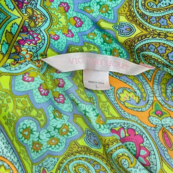 Vintage Y2K Victoria’s Secret Green Abstract Button Down Sleepwear Shirt - Image 9