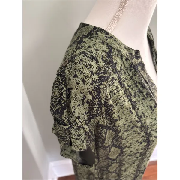 ANTHROPOLOGIE Rachel Tunic Dress in Green Snake Print Short Sleeve Size Medium - Image 2