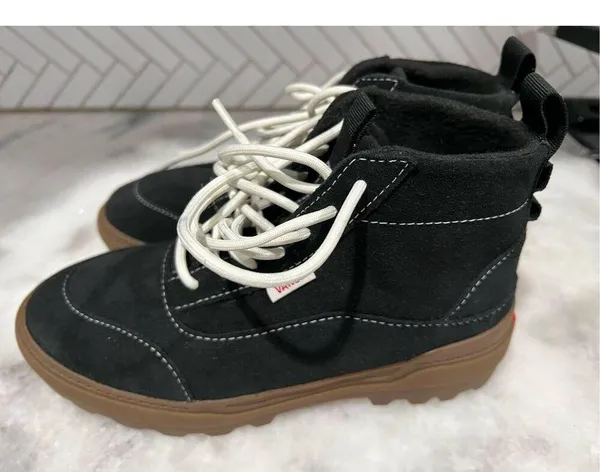 Women's Vans Colfax Boot MTE-1 Leather Shoes in Black, Size 5 - Image 3