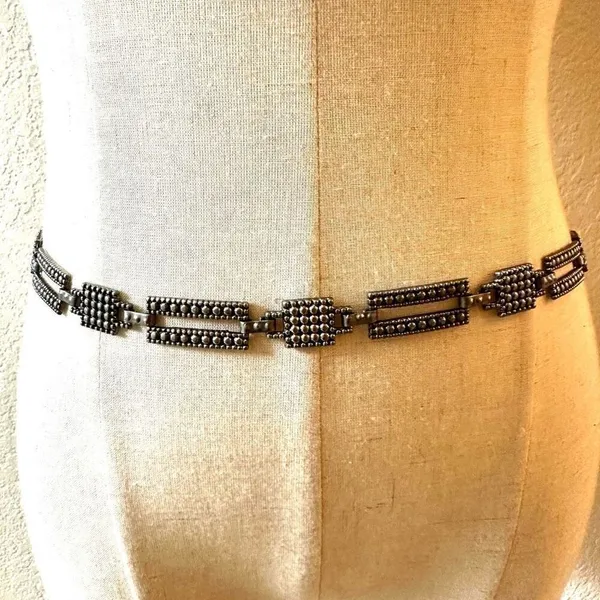 Silver tone Chain hip Belt - Image 4