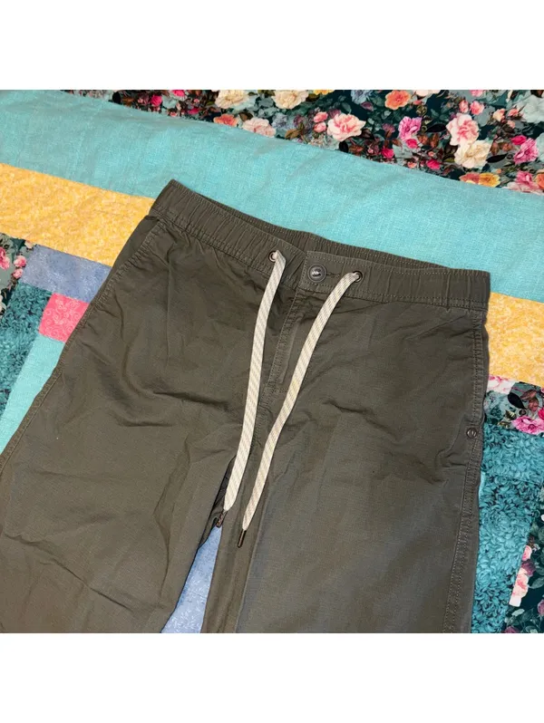 Vuori $98 Ripstop Wideleg Woman’s S Olive Green Elastic Waist Pants - Image 6
