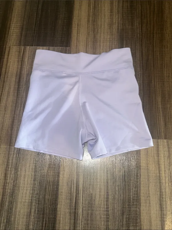 Nike Women's Light Lavender 3” Biker Shorts - Image 3