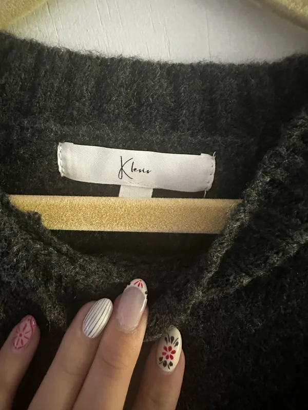 Lane 201 Leftover cozy sweater - Image 6