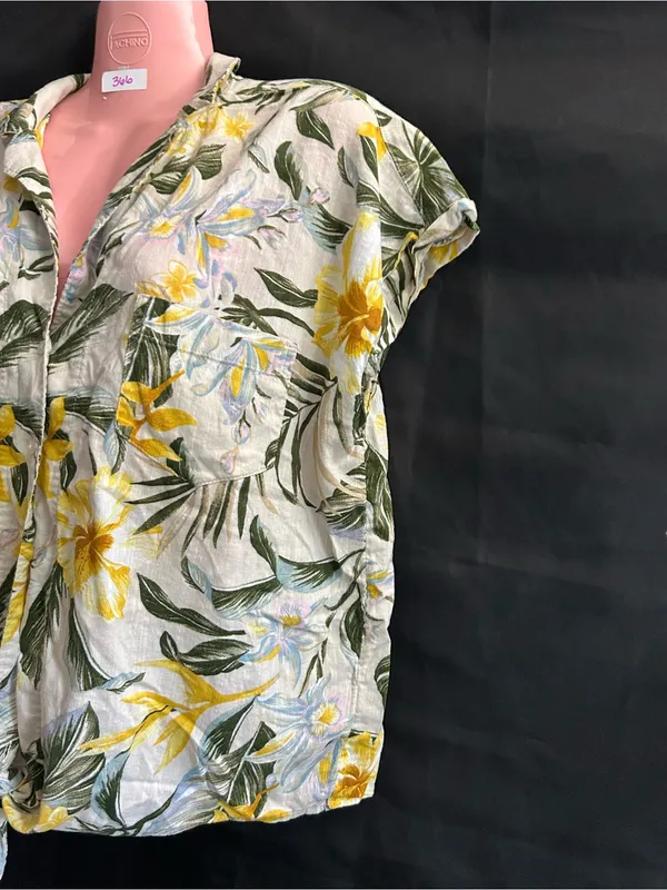 Old Navy Yellow & Green Floral Tie-Front Button Down Top LG - Image 3