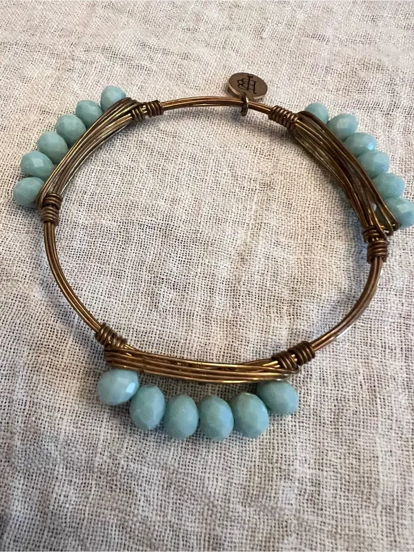 Bourbon and Bowties Turquoise Beaded Bracelet - Image 5