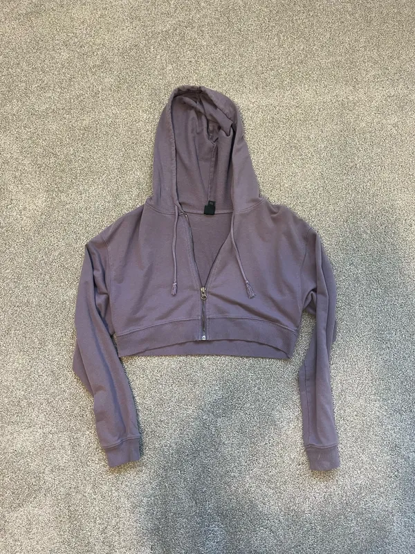 Cropped zip up sweatshirt purple - Image 2