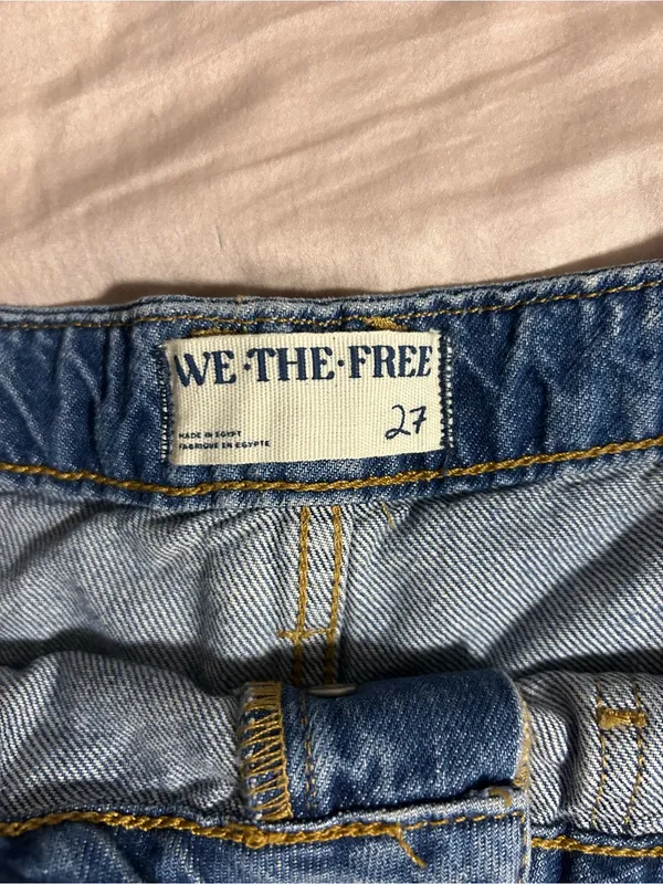 Free People We The Free Medium Blue Low Rise Slouch Denim Shorts Size 27 - Image 4