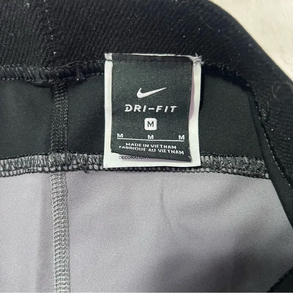 Nike pro shorts - Image 3