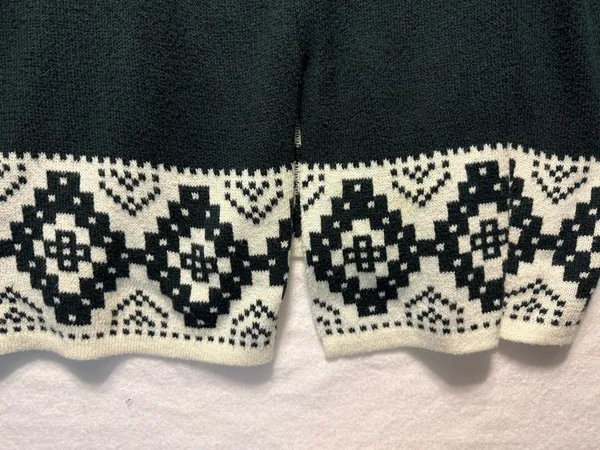 Green Old Navy Sweater Women’s - Image 3