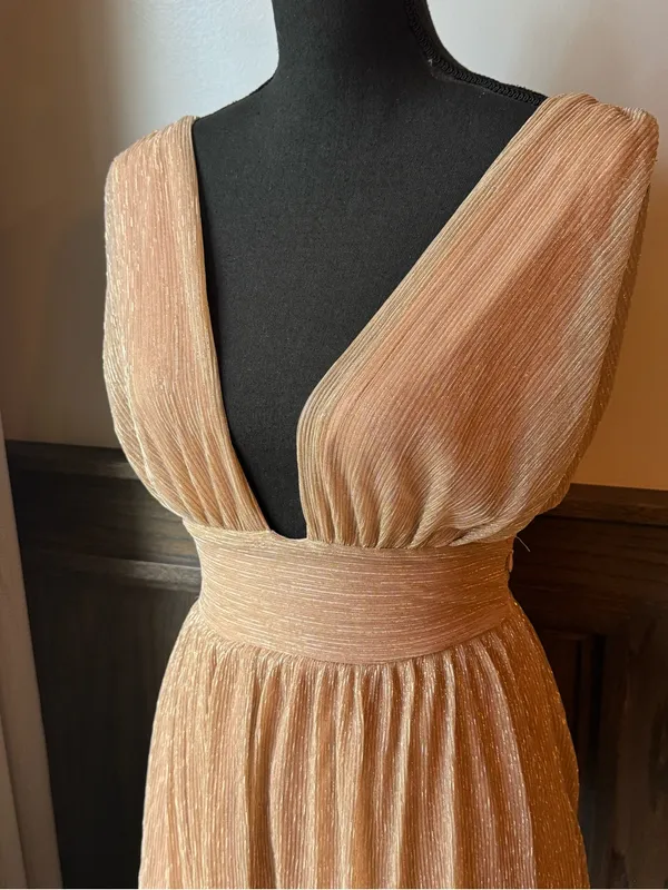 SuperDown Plunging V-Neck Sparkle Mini Dress in Rose Metallic xs nwt - Image 5
