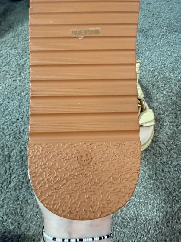 Platform Sandals Gold Size 8.5 - Image 5