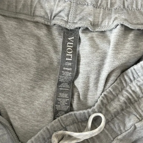 Vuori Women's Performance Jogger DreamKnit Gray Camo Size Small - Image 6