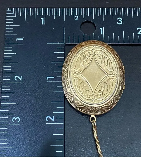 Vintage Signed 1928 Scroll Chain Link Gold-tone Locket Pendant 30” Necklace - Image 12