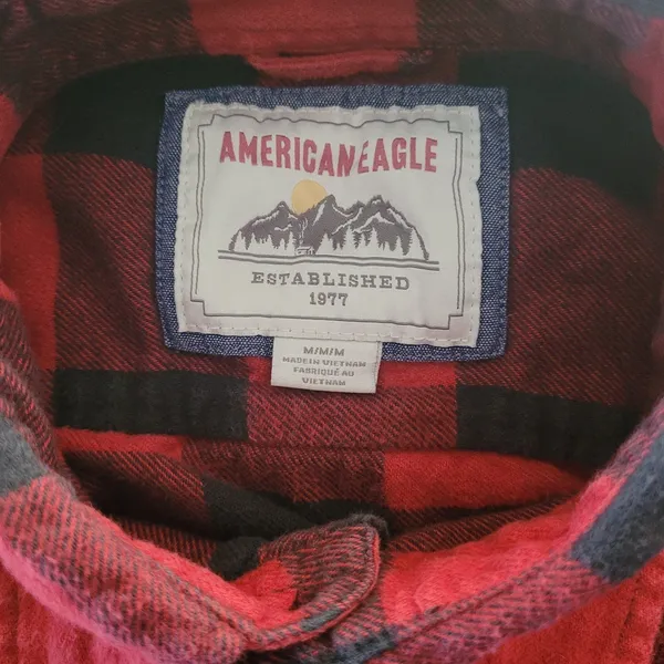 American Eagle Buffalo Plaid Women's Size Medium - Image 3