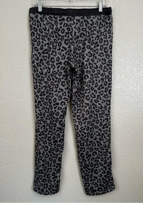 Lucky Brand Gray and Black Leopard Very Sofy Pajama Set, Sz Medium - Image 11