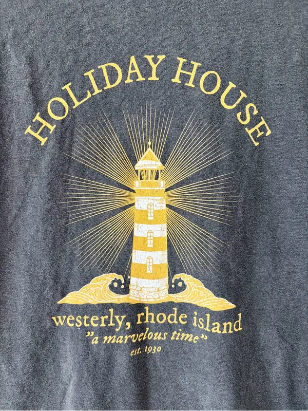 Comfort Colors graphic t-shirt Holiday House Rhode Island 100% Cotton sz Medium - Image 2