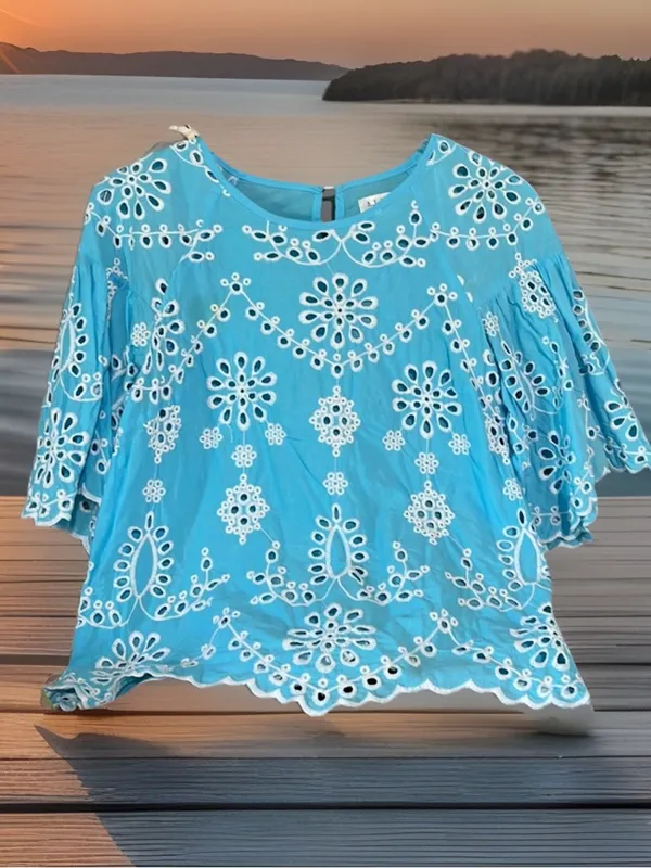 Sky Blue Eyelet Top Scalloped Bell Sleeves Studio JPP Womens Medium - Image 16