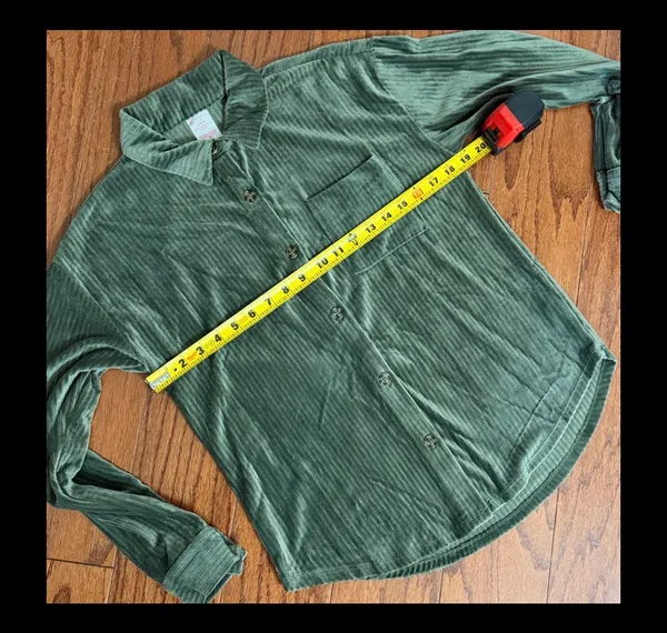 No Boundaries Hunter Green button down velvet blouse - Size Small. ***Refer to measurements for size. gently Warn & excellent condition. Super cute as a jacket or blouse. Measurements approximately 19” from armpit to armpit x 24” long. Non-smoking home. priced to sell at as is condition. Don’t like my price, make reasonable offer! And thank you for checking my closet. - Image 7