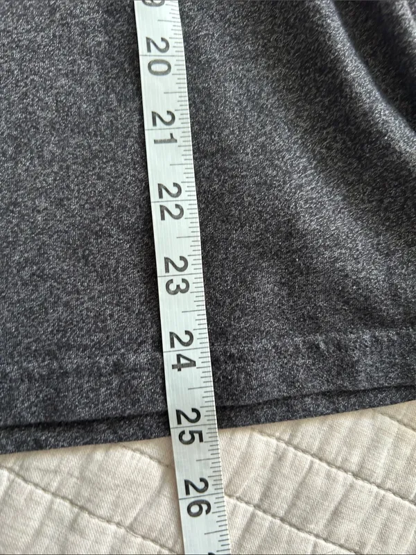 Abercrombie grey cotton one pocket tee shirt XS - Image 5