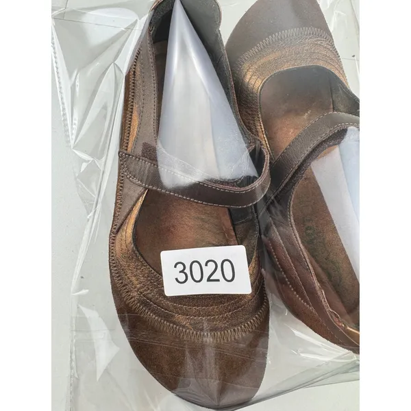 Naot Mary Jane Flats‎ Brown Suede Bronze Accent Comfort Shoes Womens 38 7 7.5 - Image 7