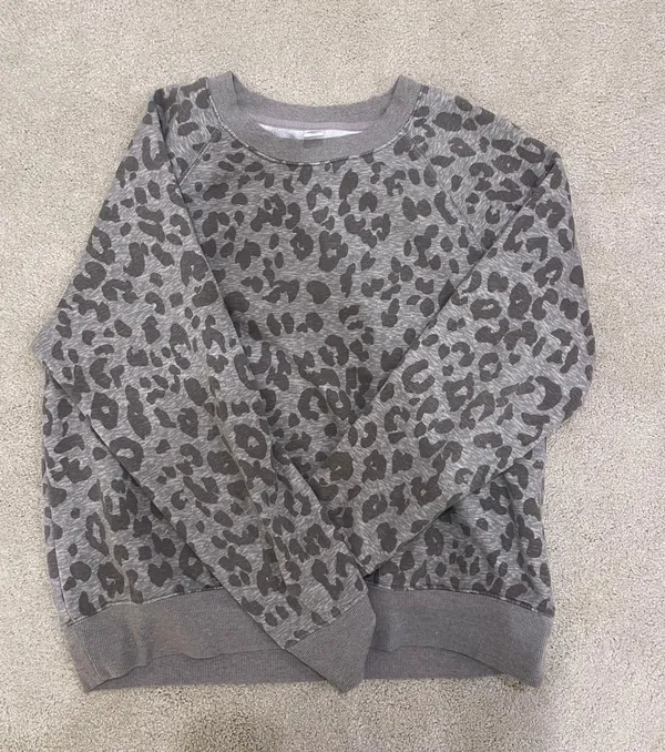 Old Navy Cheetah Print Crewneck - Image 2