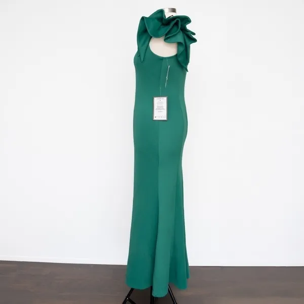 Betsy & Adam. Daisy long scuba one shoulder gown. - Image 9