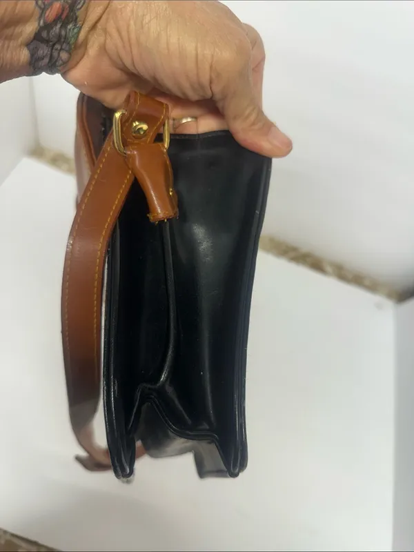 Vintage Moda Italiana Leather Brown Black Turnlock Crossbody Bag Handled Purse. - Image 11