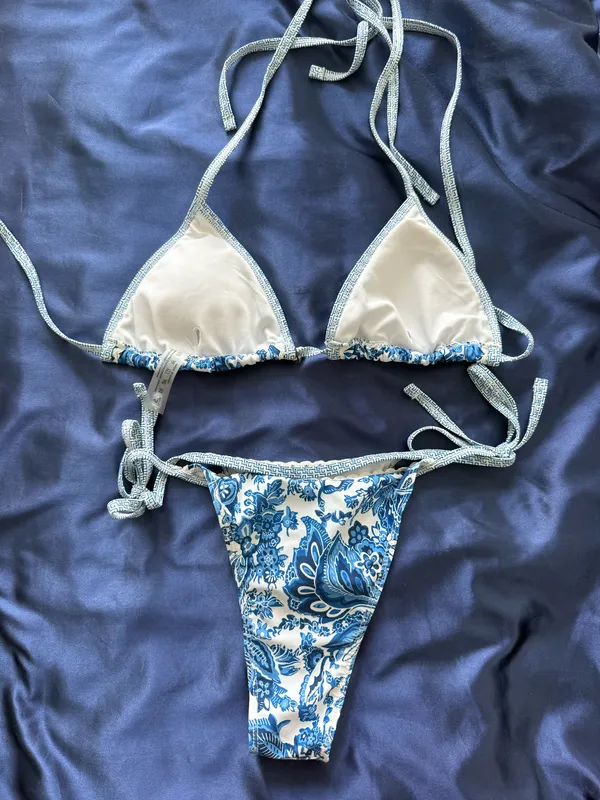 Blue and white bikini - Image 6