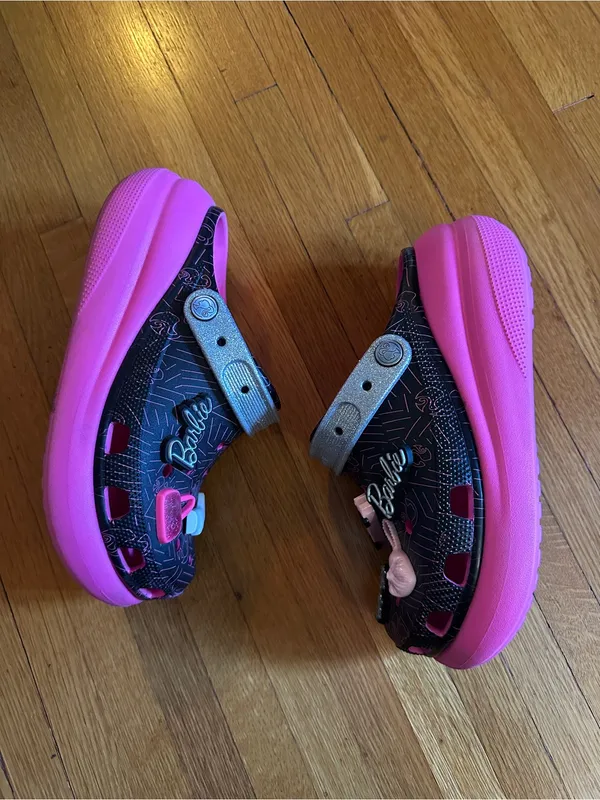 Barbie Crocs Crush Clog Black Electric Pink Barbie Core, Size women’s 9 - Image 3