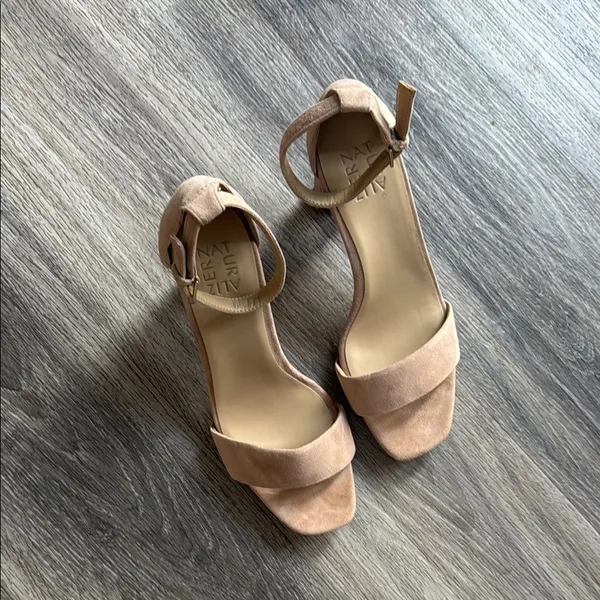 Naturalizer Women's Beige Suede Sandals Tan Platform Heels 9.5 - Image 4